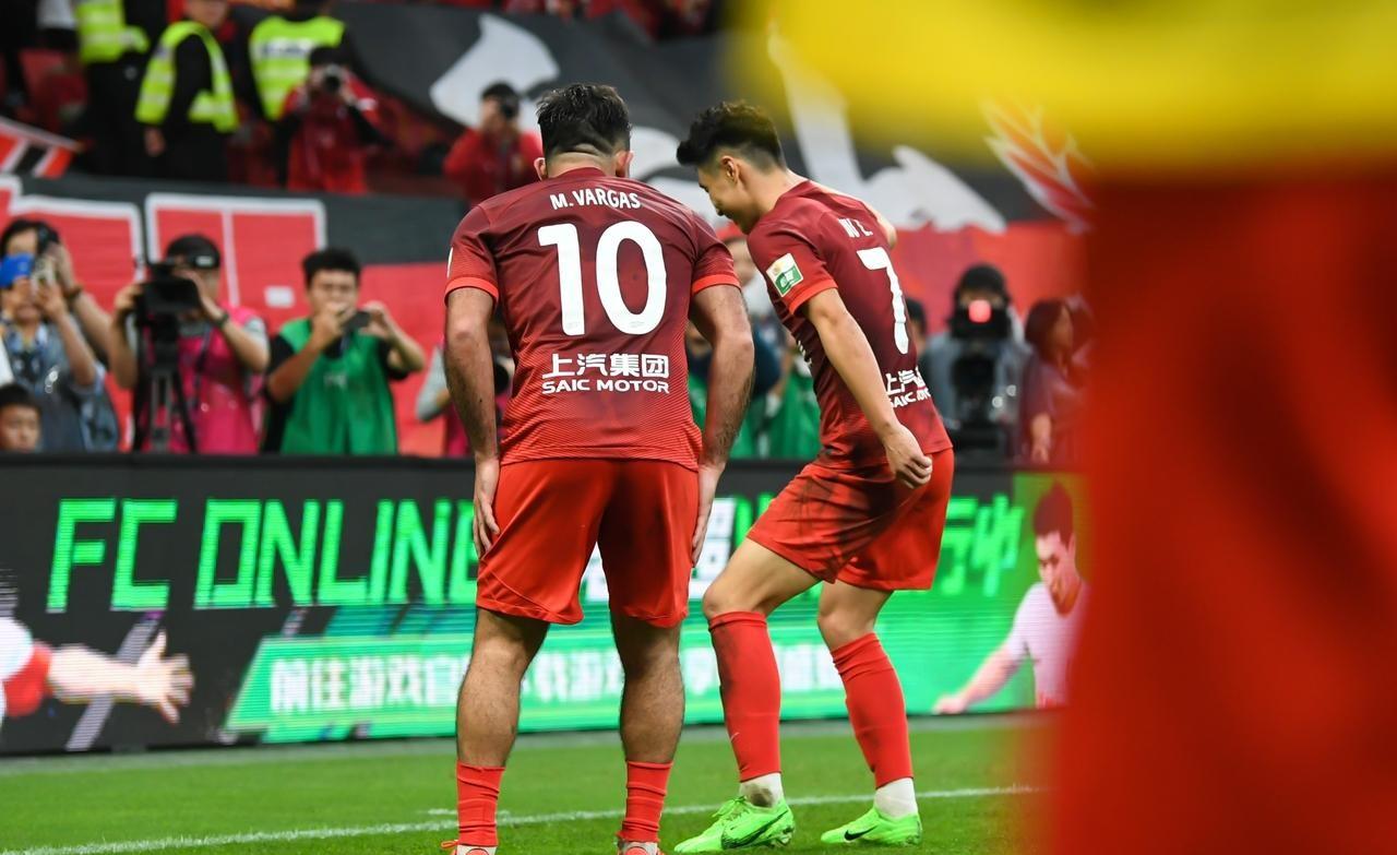 转会期欧超杯焦点战，广东宏远造点机会，话题不断，赛程密集仍需轮换的简单介绍